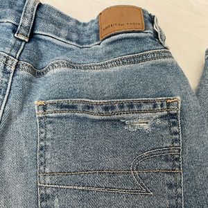 American Eagle Size 2 Long Curvy Mom Jean NWOT